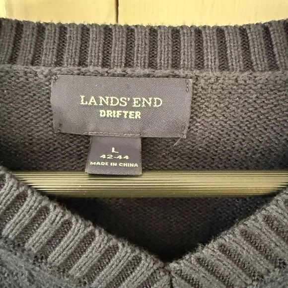 Preppy Navy 100% Cotton V-Neck Size Large - Picture 2 of 9